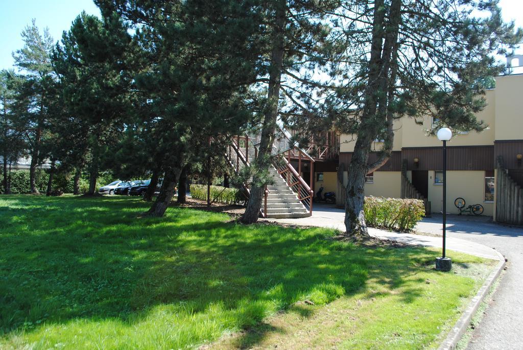 Motel - Hotel La Poularde Romont Exterior photo